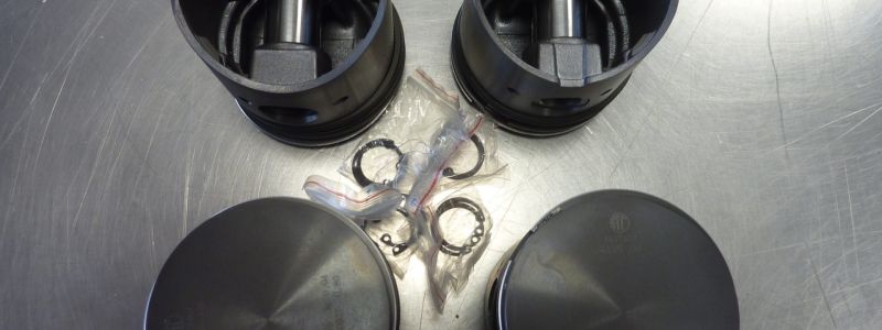 Pistons en cote moteur Rush 7cv, 312 et 312T