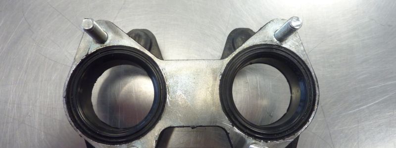 Paire de brides souples pour carburateur WEBER 40 DCOE